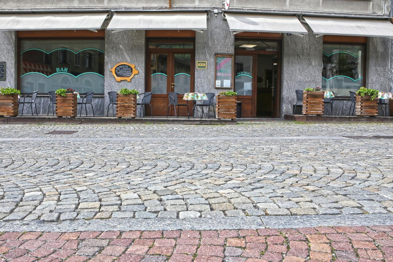 Albergo Gusmeroli Тирано Экстерьер фото