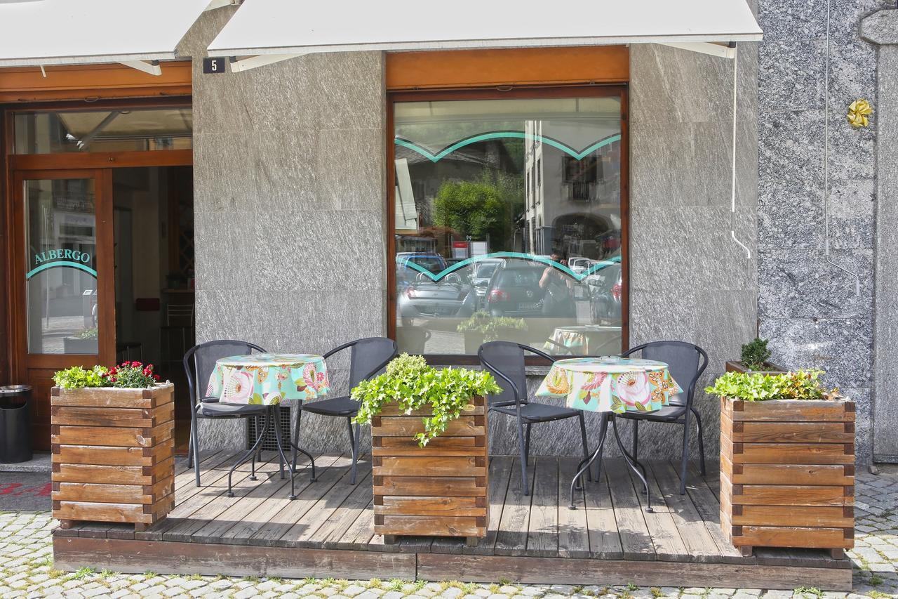 Albergo Gusmeroli Тирано Экстерьер фото