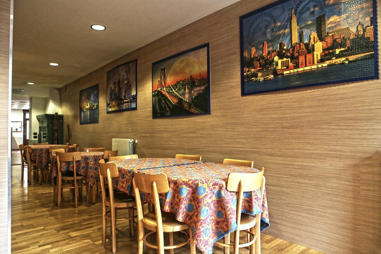 Albergo Gusmeroli Тирано Экстерьер фото
