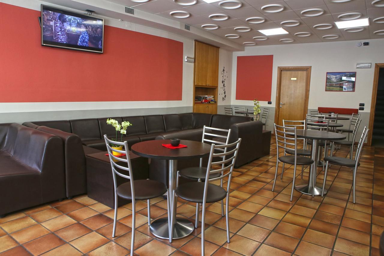 Albergo Gusmeroli Тирано Экстерьер фото